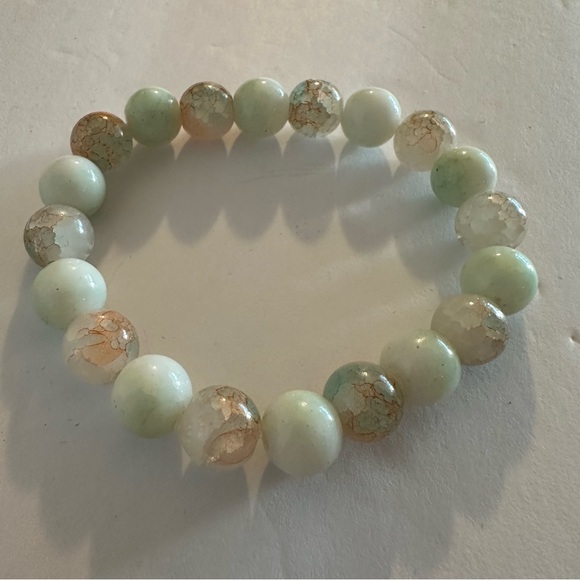 Beautiful Beaded Bracelet - Picture 2 of 5